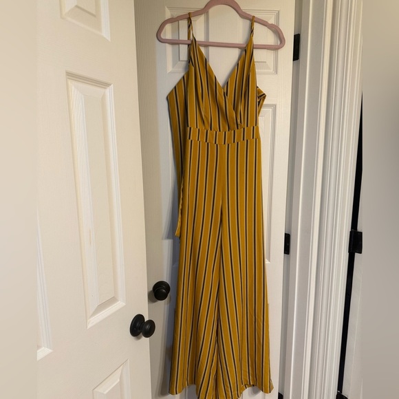 Striped Mustard Yellow jumpsuit size m - Picture 2 of 5